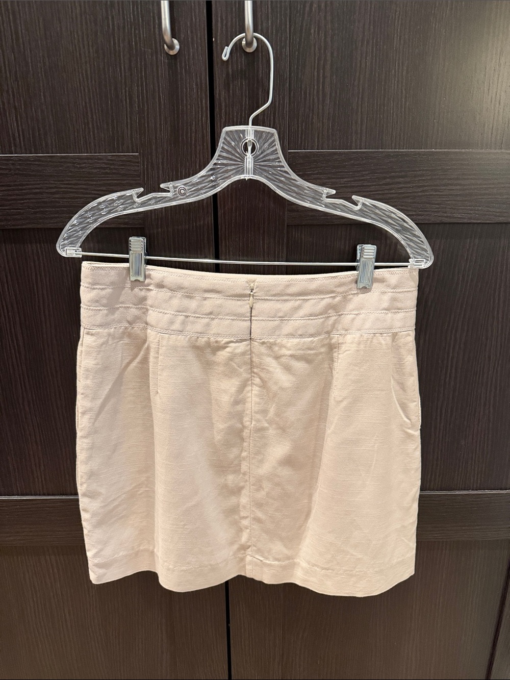 Banana Republic Pleated Mini Skirt in Light Beige - Picture 3 of 3